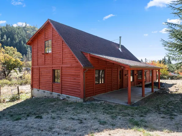 1514 Burbridge Dr, Rogue River, OR 97537