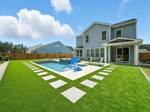 1351 Homecoming Blvd, Ravenel, SC 29470