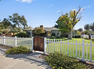 301 N Kaweah Ave, Exeter, CA 93221