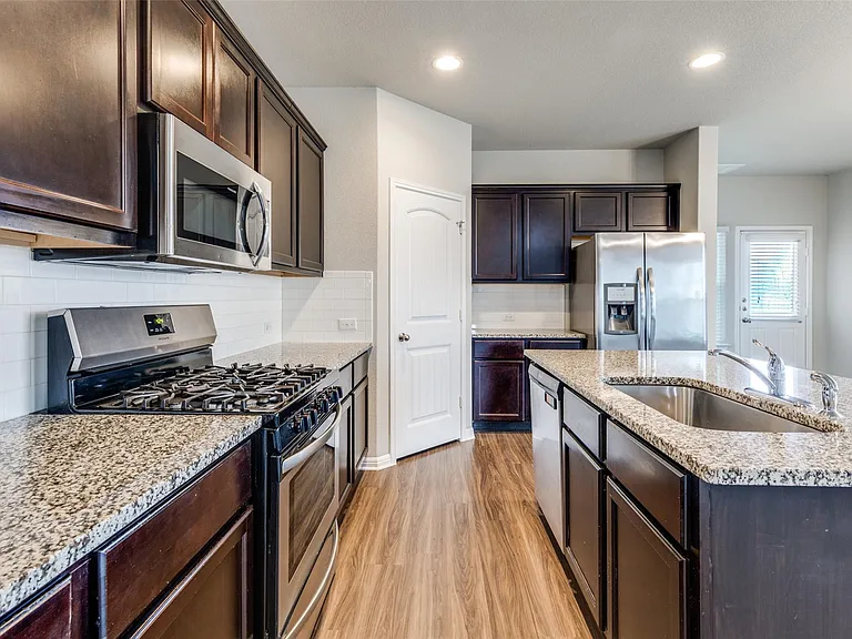 348 Shiner Ln — Photo 11