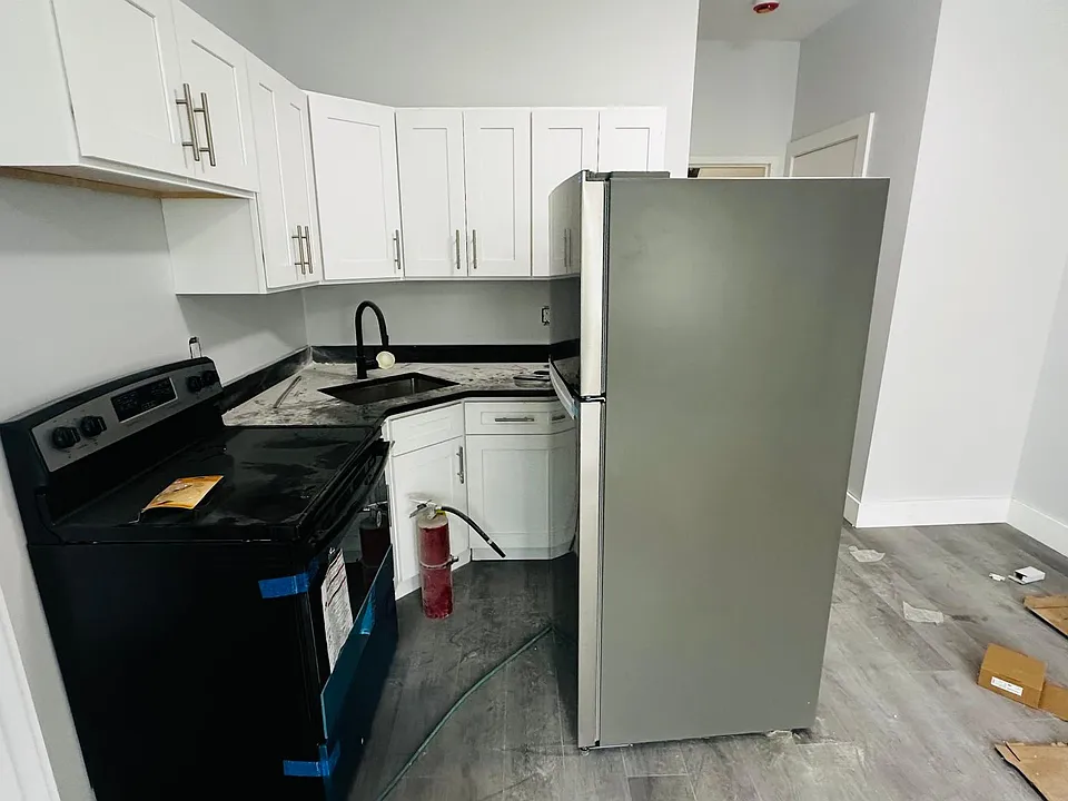 21 Mulberry St #2L
