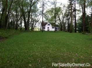1406 Hilltop Rdg, Houlton, WI 54082