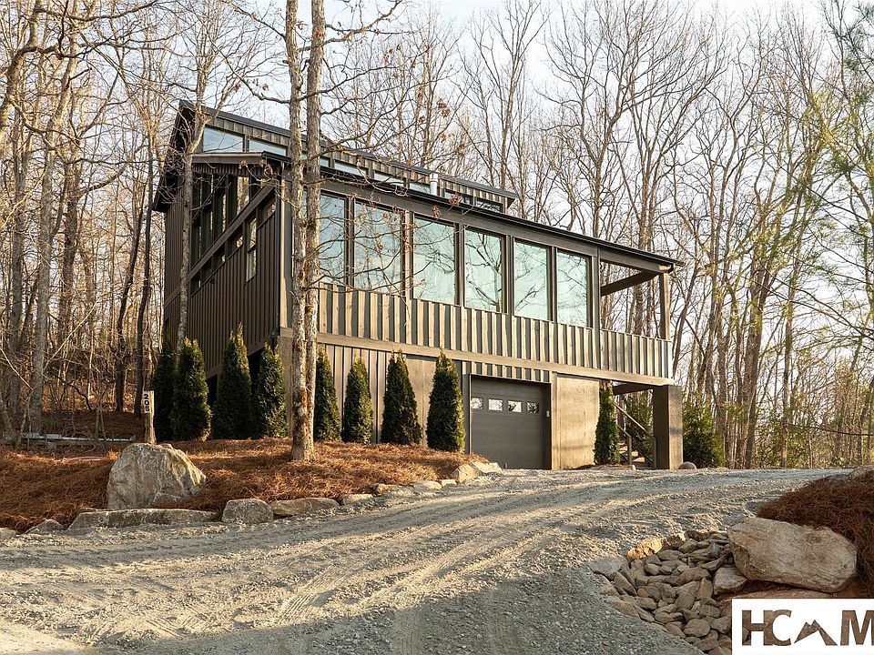 1st image of 205 Autumn Valley Lane