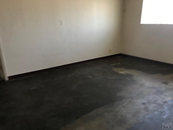 5th image of 771 S Santa Fe Ave