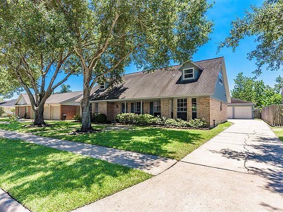 4th image of 1816 Lazy Creek Ln