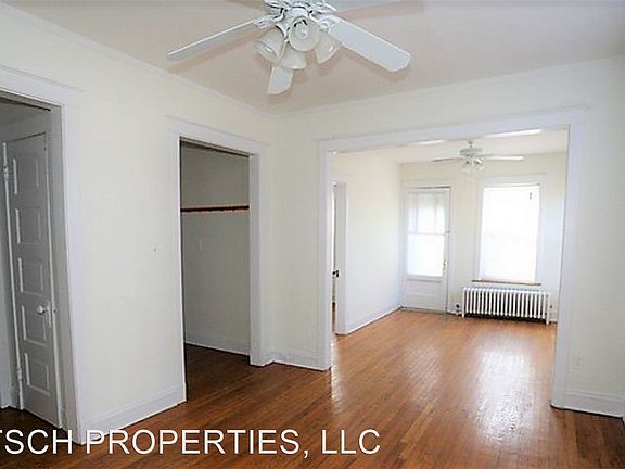 4th image of 3657 N Bosworth Ave #1