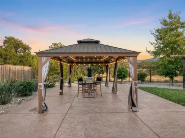 7050 Vintner Ct, Gilroy, CA 95020