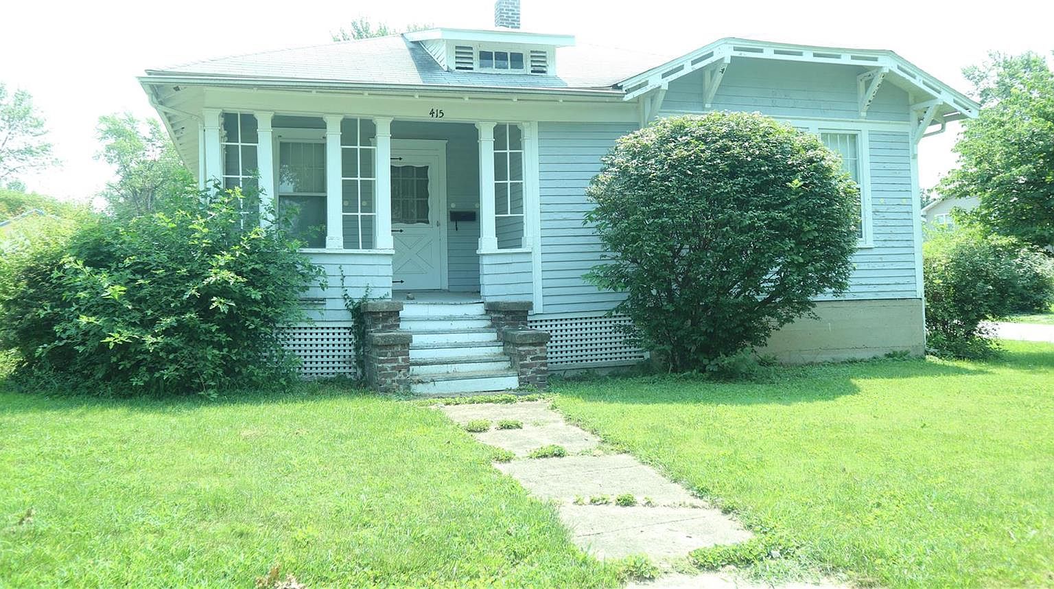 415 S Center St, Shelbina, MO 63468 Zillow