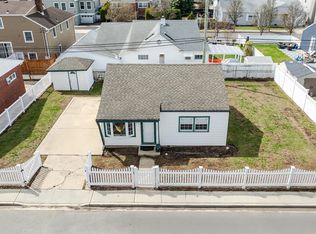 65 Boyd St, Long Beach, NY 11561