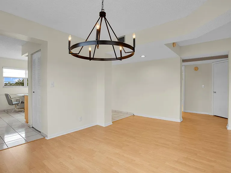 1605 Abaco Dr #M4 — Photo 8
