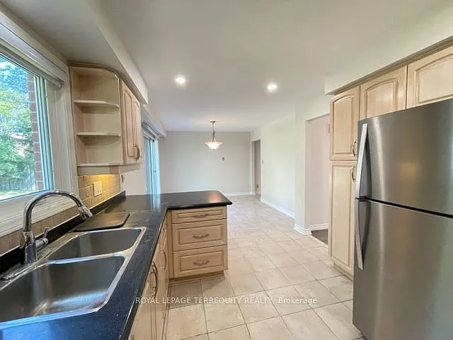 743 Fieldstone Rd — Photo 9