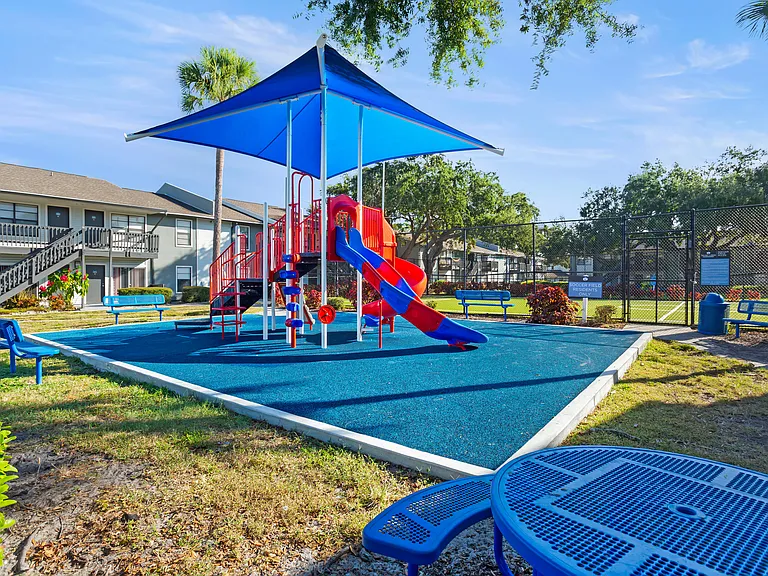 Seven Lakes at Carrollwood — Photo 28