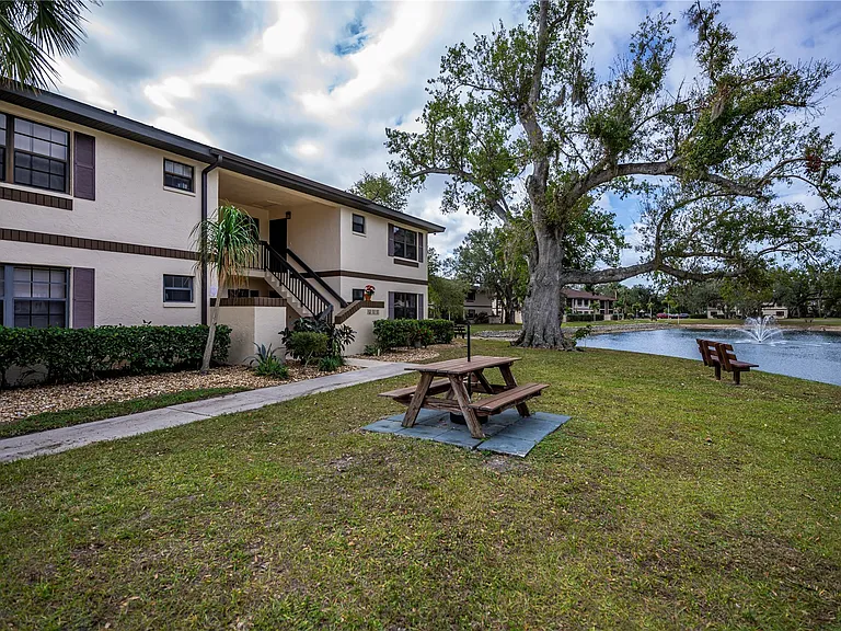19505 Quesada Ave #U201 — Photo 23
