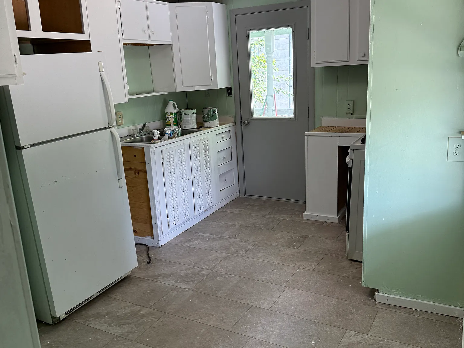 2 bed, 640 sqft, $800 — Photo 3