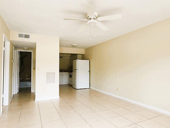 2nd image of 501 E Seminole Ave #1