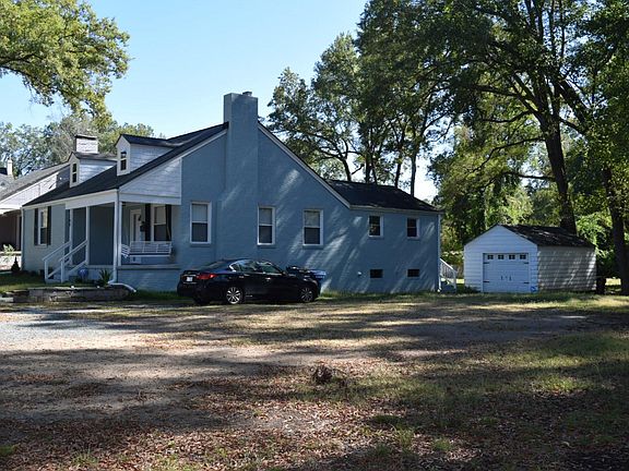 3rd image of 109 W Club Blvd