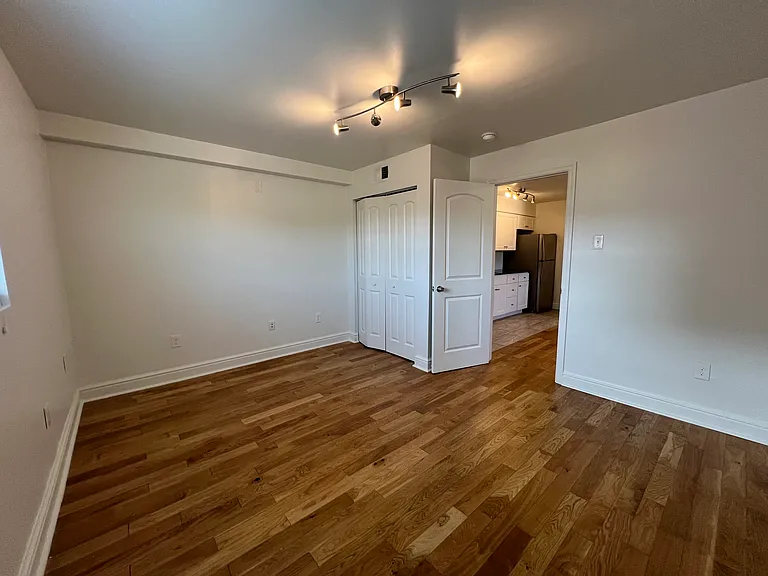 Penn Ave Properties — Photo 15