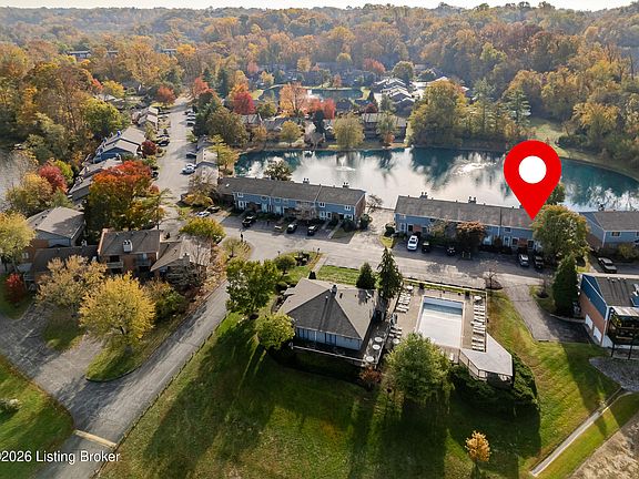 3rd image of 6400 Marina Dr
