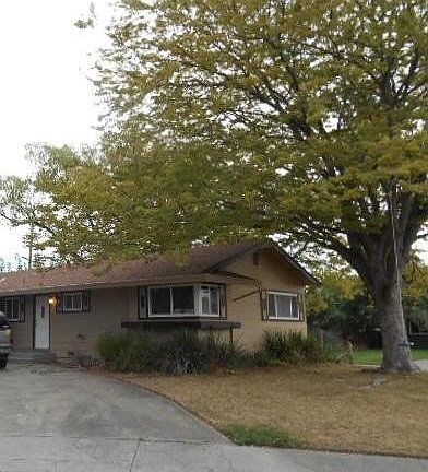 3rd image of 7232 Calesa Ct
