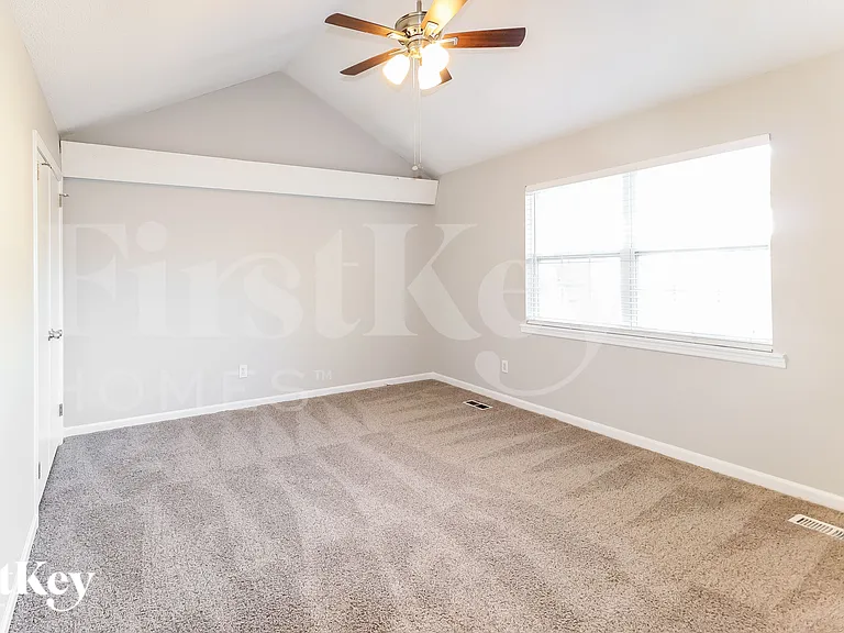 601 Carson Crest Cir — Photo 10