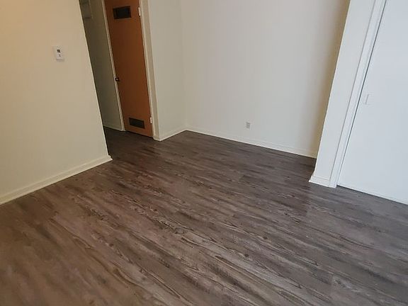5th image of 811 15th St W #303