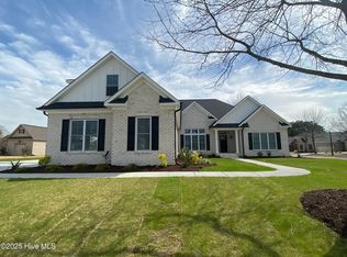 204 Donald Dr, Winterville, NC 28590