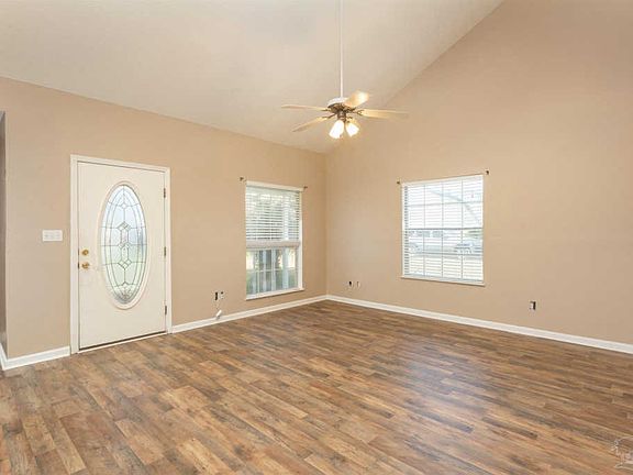 4th image of 408 Rossi Way