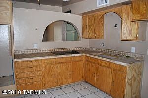 2nd image of 6743 S Santa Clara Ave