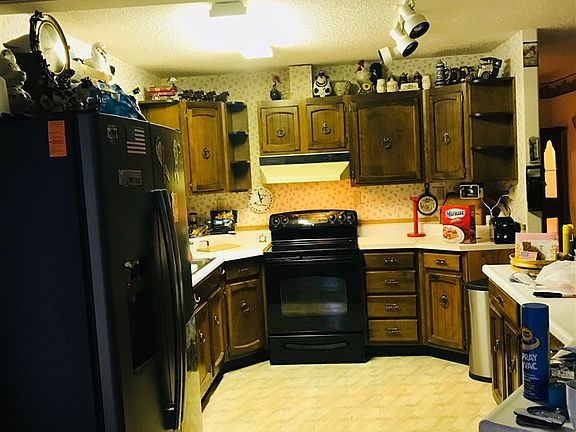 4th image of 2013 Plack Rd