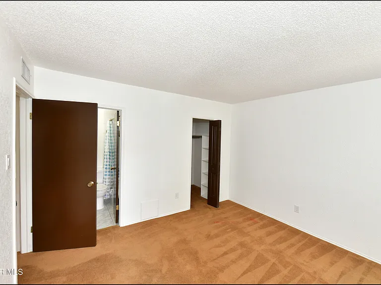 6201 Escondido Dr #17D — Photo 19