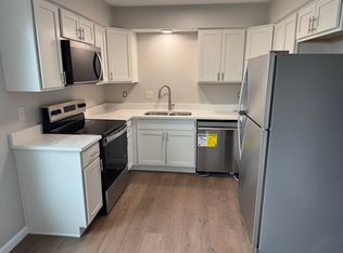 2069 Bridlewood Blvd, Columbus, OH 43207