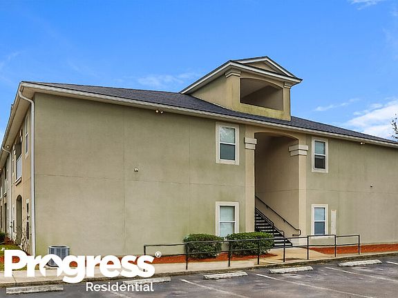3rd image of 5200 Playpen Dr Unit 10