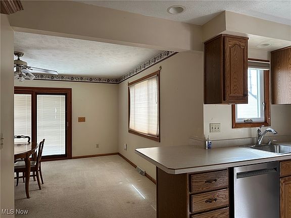 5th image of 356 E 330th St