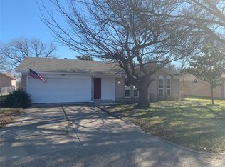 2118 Avenue C, Grand Prairie, TX 75051