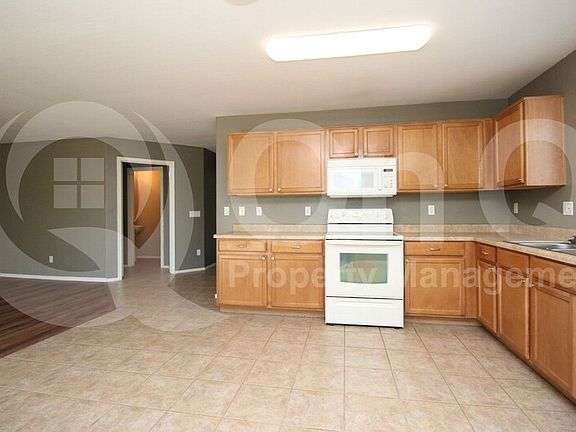 4th image of 3841 W Belle Ave