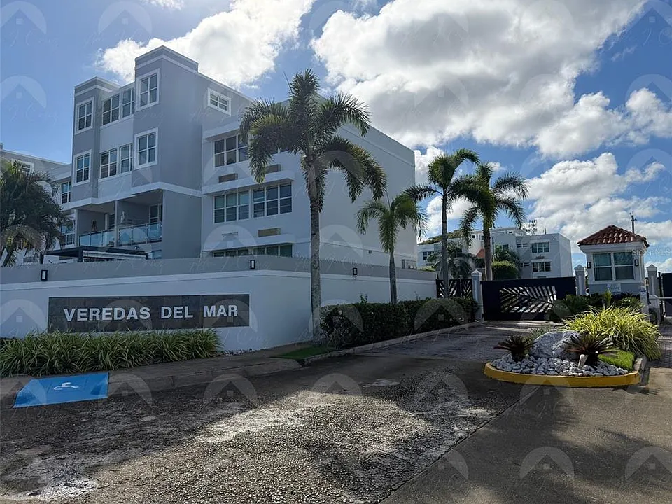 208 Cond Vereda Del Mar #208