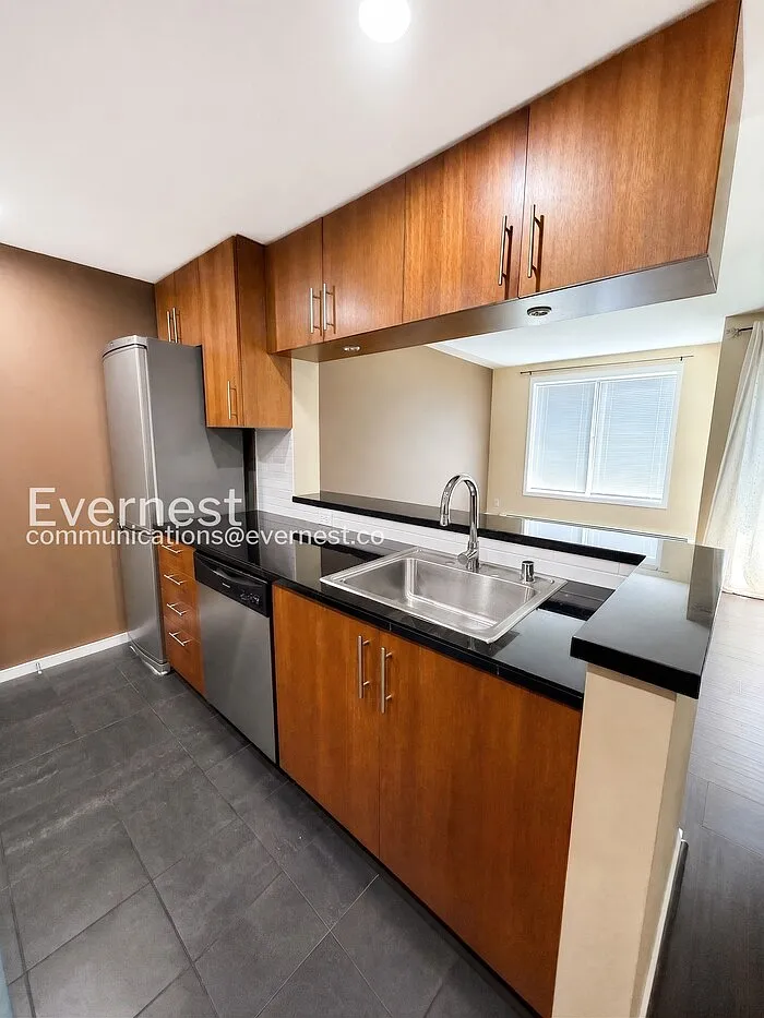 Studio, 1.0 bath, 464 sqft, $1,749 — Photo 2