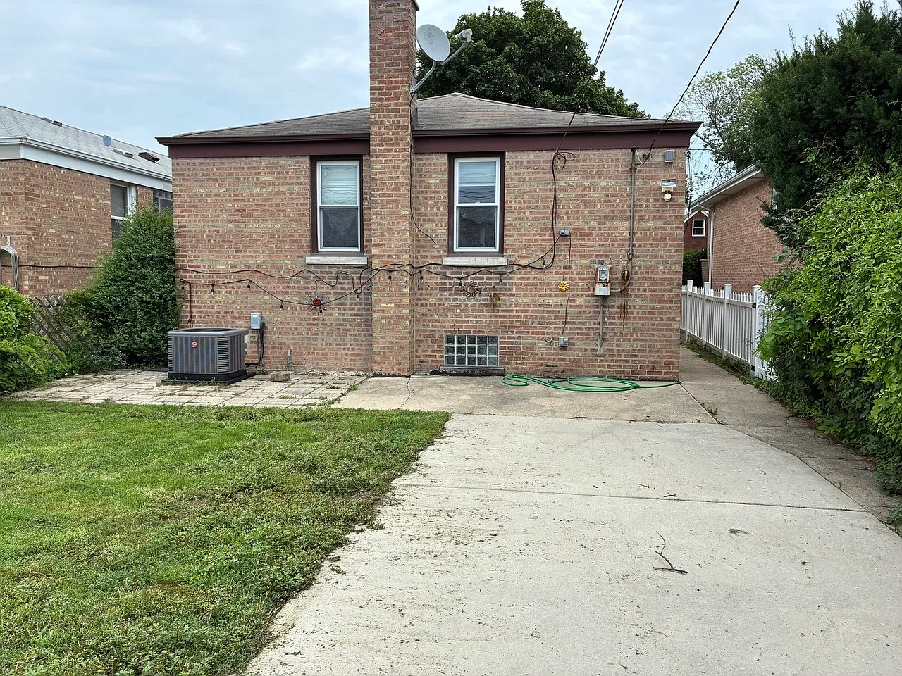 3 bed, 1100 sqft, $2,700 — Photo 4