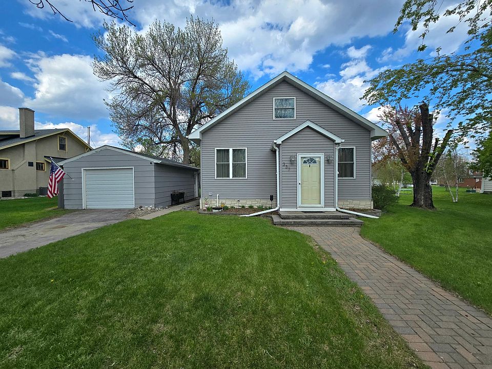 1st image of 337 2nd Ave E