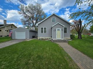 337 2nd Ave E, Halstad, MN 56548
