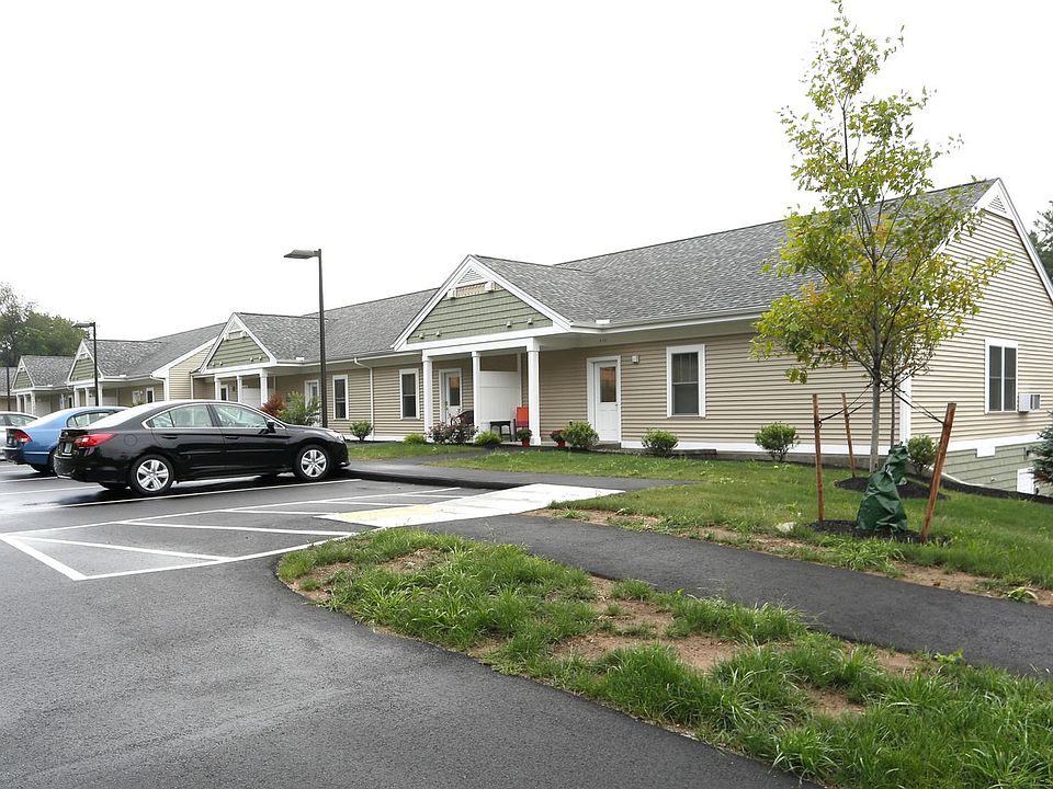 1st image of 18 Chandler Ave #B-10