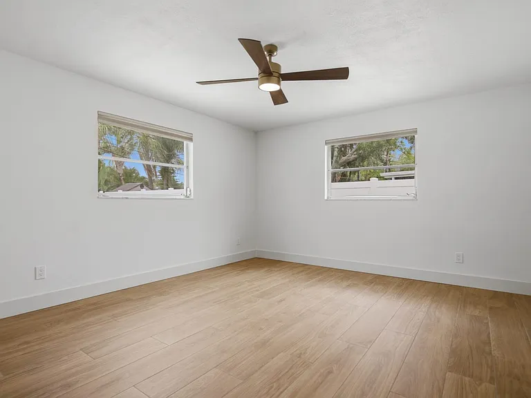 1760 Georgia Ave NE — Photo 13