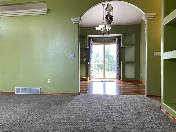 5th image of 7812 S Hughes Ave #1
