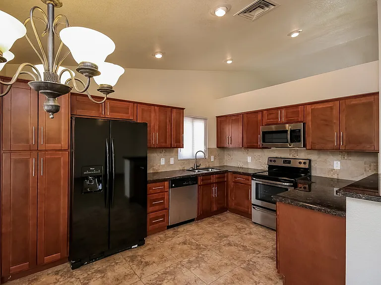 378 S Galaxy Dr — Photo 6