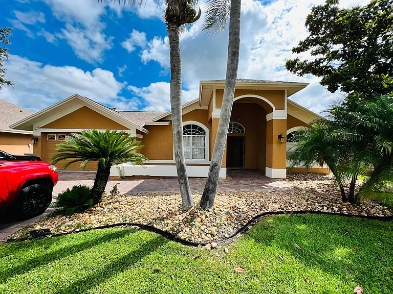3909 Yellow Finch Ln — Photo 1