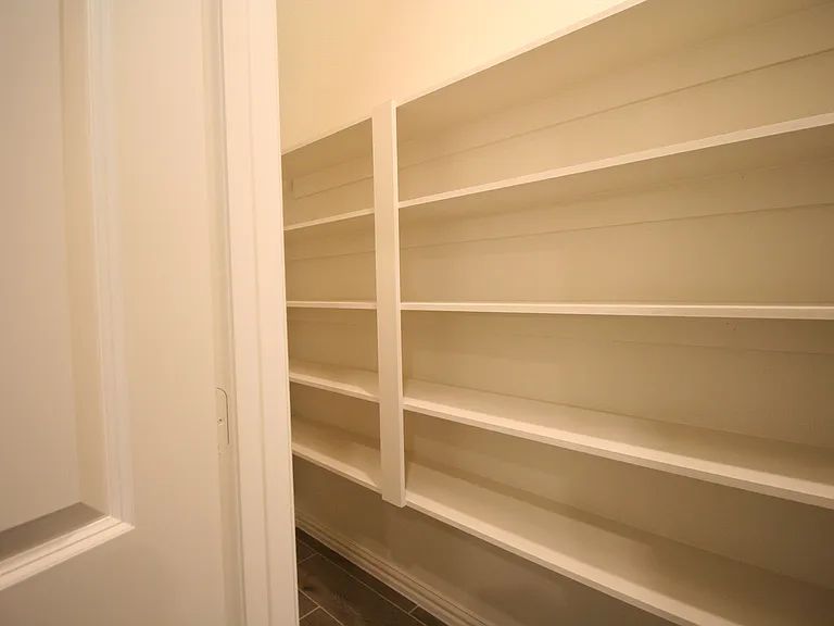 1512 Joy Dr — Photo 10