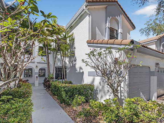 2nd image of 5374 Venetia Court #B