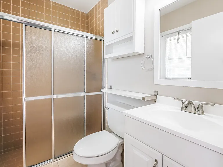 640 SW 95th Ter — Photo 11
