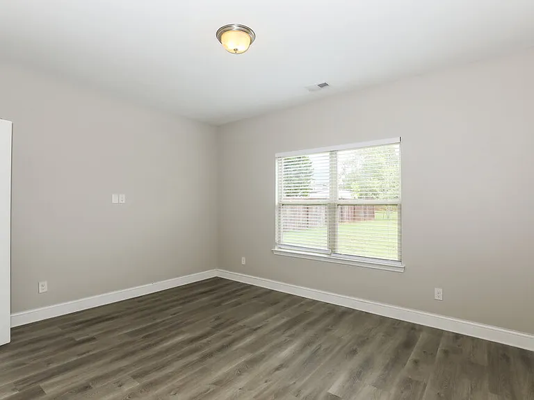 231 Galway Ln — Photo 13