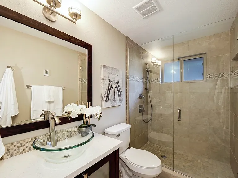 14219 SE Allen Rd — Photo 17